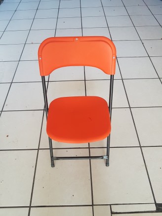 Servifiestas los pinos, silla samsonite infantil de colores