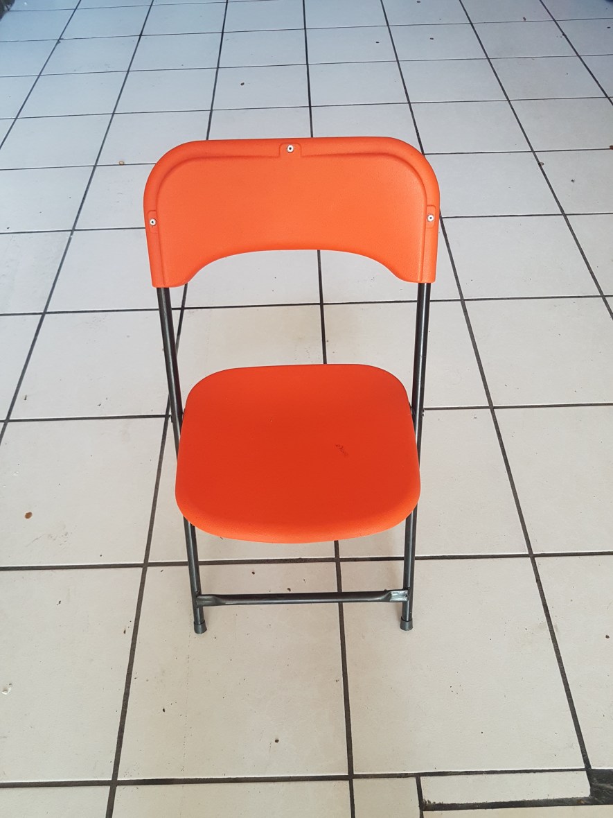 Servifiestas los pinos, silla samsonite infantil de colores