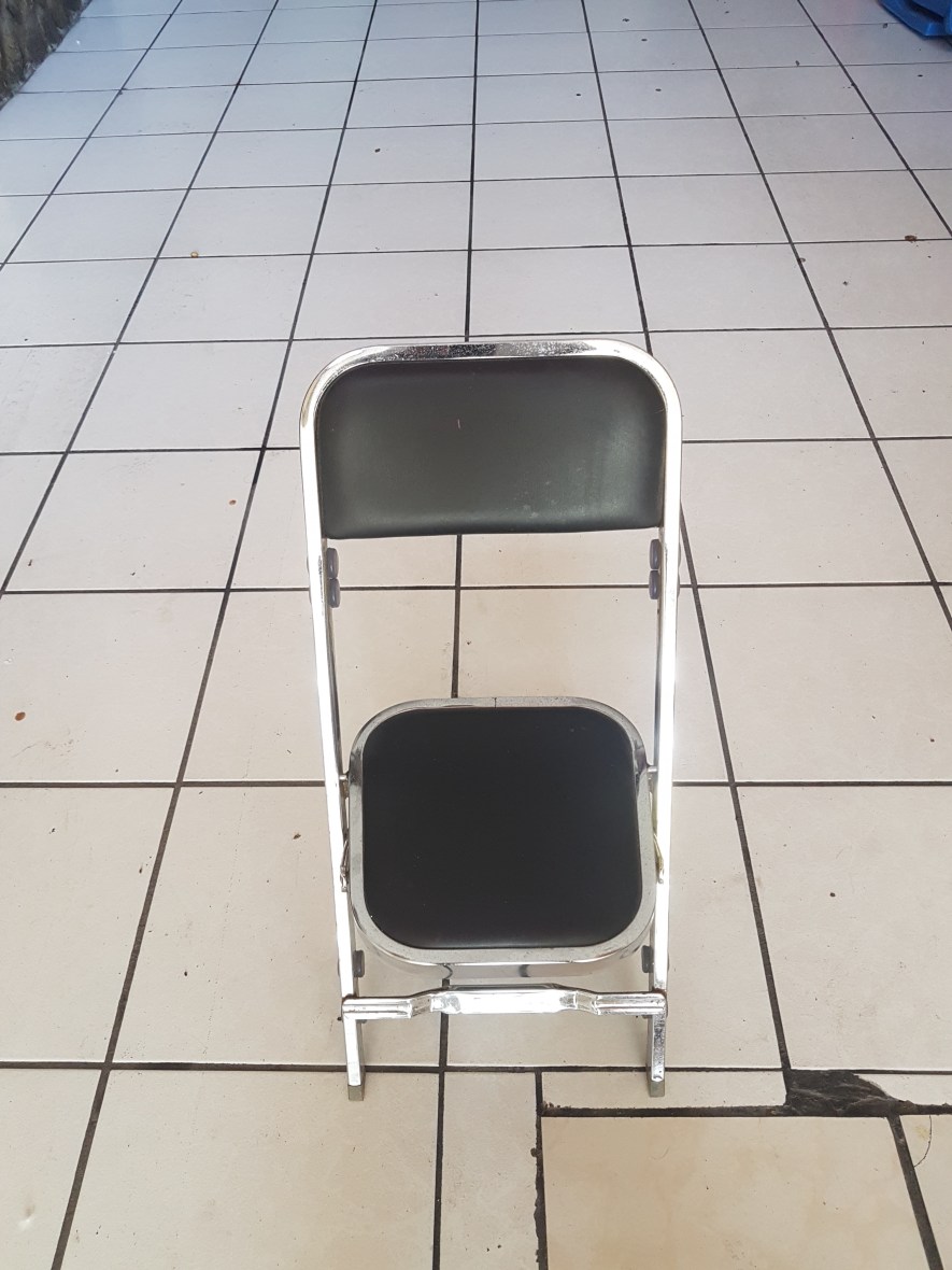 Servifiestas los pinos, silla samsonite infantil acojinada