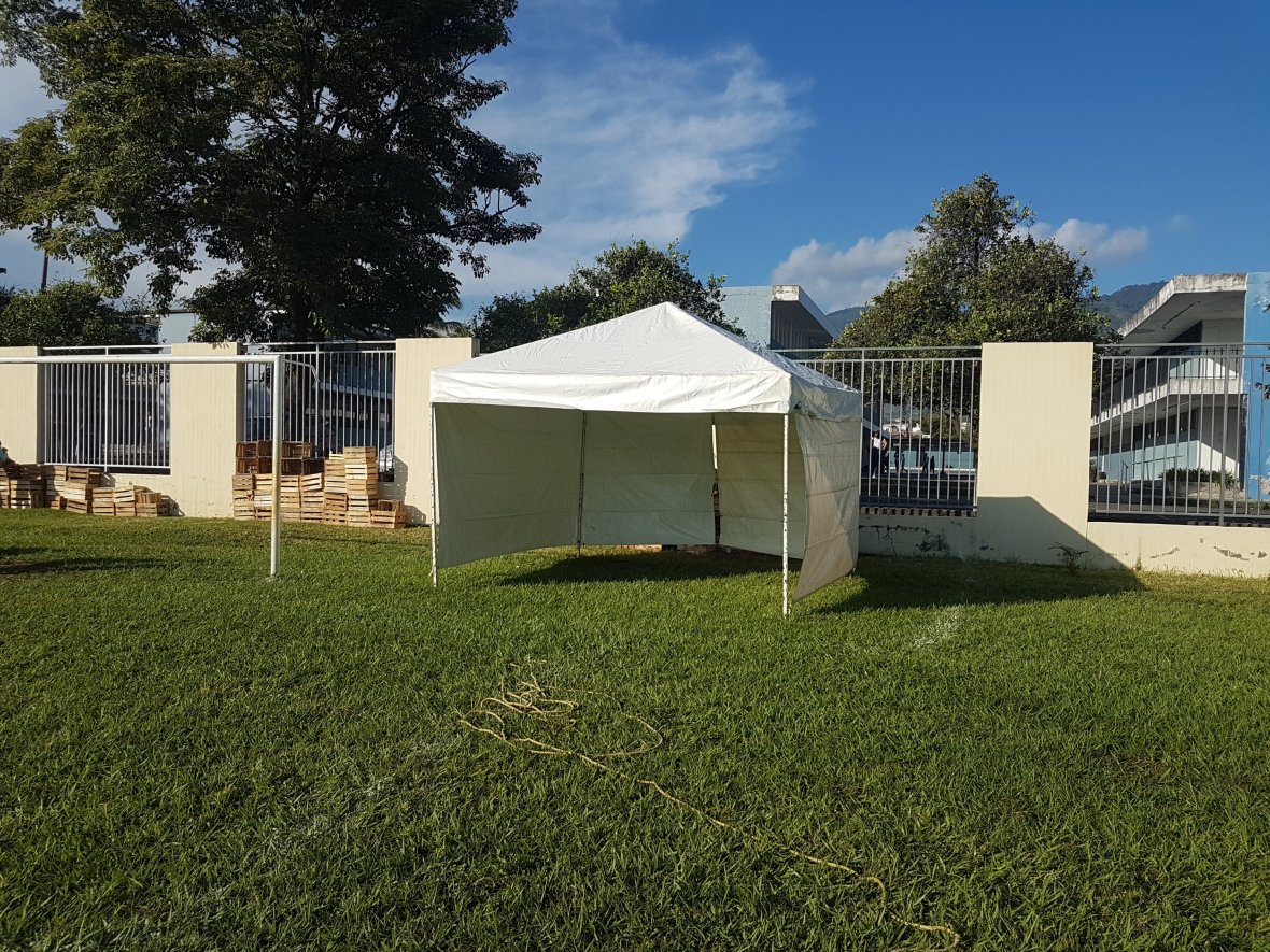 servifiestas los pinos Tepic, renta de sillas y mesas, mobiliario