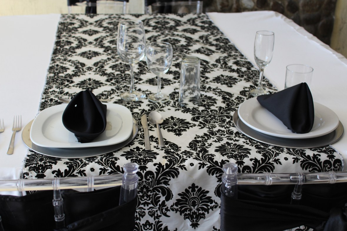 servifiestas los pinos Tepic, renta de sillas y mesas, mobiliario